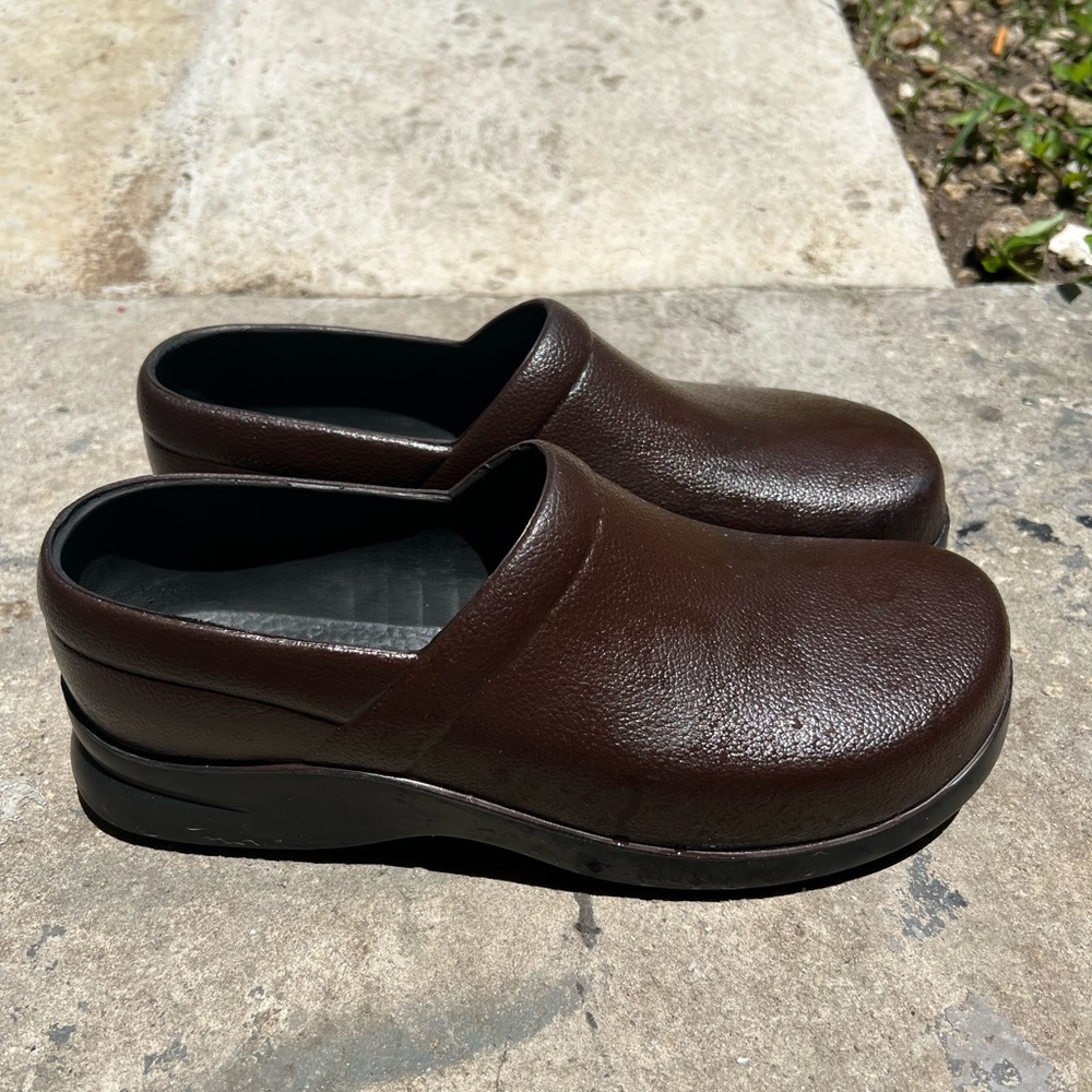 Men’s work non-slip Bistro Klogs Size 11 MED
